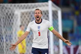 Striker harry kane was born on 28 july 1993 and was raised in walthamstow, north london. Harry Kane Hkane Twitter