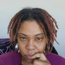 How long should I let my hair grow before I start to loc up