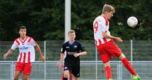 Im hoheitlichem auftrag meiner herzallerliebsten gebe ich mal folgendes weiter. U17 Bvb Torjager Moukoko Nicht Zu Stoppen