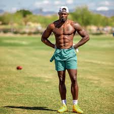 He is the son of former nfl guard terrence metcalf. Pin On Dk Metcalf