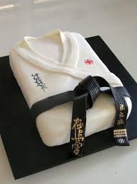 Karate Cake Con Imagenes Pastel De Karate Pasteles Para Hombre Fiesta De Karate