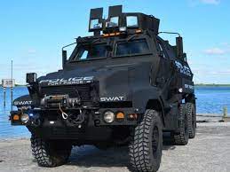 Florida Police Department Unveils New Mrap Armored Vehicle Video Guns Com Armored Vehicles Police Truck Police Cars