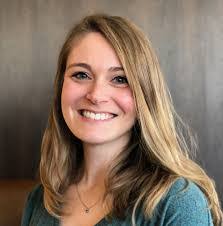 Heidi Waller's Instagram, Twitter & Facebook