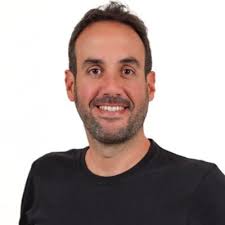 Ronald Pinto's Instagram, Twitter & Facebook