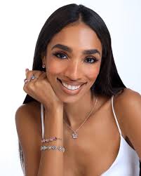 Time to bloom 🌸 Lifestones Flowers are now available in stores and  online!✨ #springbloom #flowersofthemonth