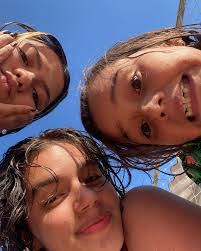 Angie Vasco's Instagram, Twitter & Facebook