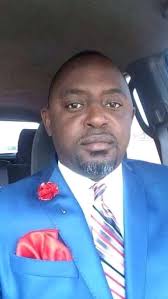 A POLISI AKUOPA KUMANGA MWANA WA...