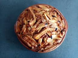 1 litre de lait 100g de sucre 120g de semoule très fine 1cuil. Moelleux Aux Pommes Et A La Cannelle De Cyril Lignac Dans Tous En Cuisine Mes Meilleures Recettes Faciles
