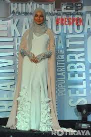 Berikut senarai pemenang bagi 13 kategori utama abp 33, dan anugerah khas : Keputusan Senarai Penuh Pemenang Abpbh 2016 Kisahsidairy Com
