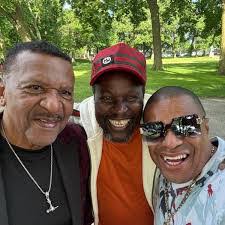 Sam Chatman's Instagram, Twitter & Facebook