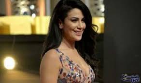 الفنانة صبا مبارك تشارك في مهرجان المرأة العربية يعرض مهرجان المرأة العربية الفيلم الروائي الطويل مسافر حلب Formal Dresses Sleeveless Formal Dress Fashion