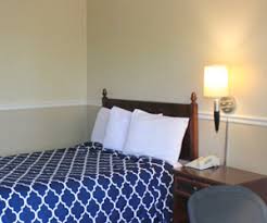 Set in the cordova business district, near pensacola regional airport, this florida hotel offers a free hot breakfast and free shuttle service to the airport, cordova mall and area businesses. Alpine Inn Rockford Il Need A Place To Stay
