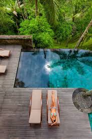 1001 idees d amenagement d un entourage de piscine piscines de reve piscine piscine a debordement