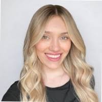 Paige Hankins's Instagram, Twitter & Facebook