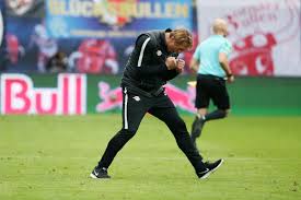 Yvon mvogo has signed a new contract at the club running until 2023. Rb Leipzig Verpflichtete Torhuter Yvon Mvogo Fussball Bundesliga Rote Bullen