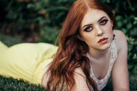 APS-C Cameras Aren't Good For Portraits? Hold My Beer