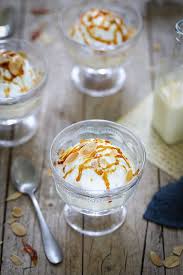Ile Flottante Classique Cuite Au Micro Ondes Recette Rapide Un Dejeuner De Soleil Recette En 2020 Ile Flottante Alimentation Recette