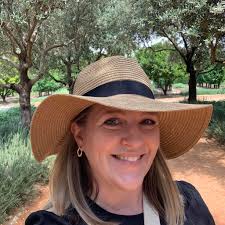 Anybody else with hypothyroidism? I have now read that carnivore is not  great if you have thyroid issues? 4 weeks and I can't really say that I  feel all that better. I