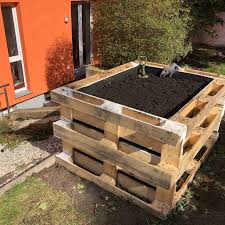 Haben sie beispielsweise schon einmal von einem hochbeet aus paletten oder einer schaukel aus paletten gehört? Radio Essen Tipp Hochbeet Aus Paletten Selbst Bauen Hochbeet Bauanleitung Mit Europaletten Zum Selbermachen Radio Essen