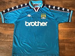View and shop the 20/21 manchester city kits including new man city home and away football shirts at kitbag. Manchester City Kappa