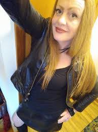 Karla Bragg's Instagram, Twitter & Facebook