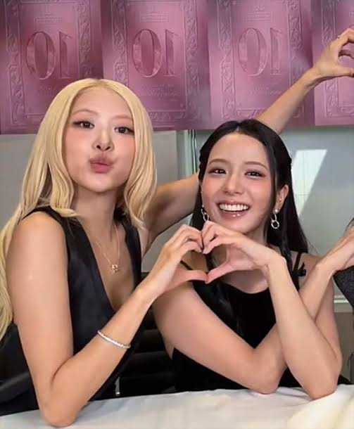 BLACKPINK Live mừng kỉ niệm 10 năm debut