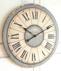 Zauberhafte Landhaus Wanduhr Uhr Im Shabby Chic French Antik Chic 60 Cm Xxl Amazon De Kuche Haushalt Wanduhr Shabby Chic Stil Uhrideen