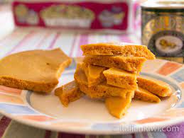 Hokey Pokey Candy New Zealand S Best Kept Secret Only Three Ingredients Recipe International Desserts Kiwi Recipes Recipes