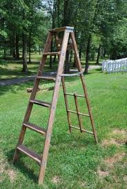 Premium wood rustic decorative quilt ladder. Turn That Old Wooden Ladder Into An Herb Garden Toolbox Divas