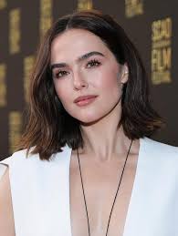 Zoey Deutch wearing Sportmax Spring 2025 to receive the 'Breakthrough  Performance Award' at the 2025 SCAD Savannah Film Festival