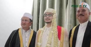 Menurut habib novel alaydrus, habib rizieq hanya takut kepada allah swt dan tidak takut kepada selain itu, habib rizieq juga selalu melakukan salat subuh keliling. Legit Princess Habib Rizieq Najwa Shihab Edited By Irfan Alaydrus National Okezone