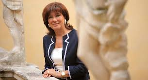 Maria elisabetta casellati, née alberti (born 12 august 1946), is an italian lawyer and politician serving as president of the italian senate since 2018. Maria Elisabetta Casellati Quando Disse Che Le Unioni Civili Non Sono Una Famiglia