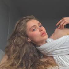 Ashley Ibbotson (@Ashleypatricia)