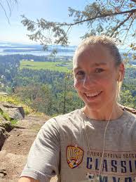 Are there any walk buddies available near Horner/River Park in Chicago?