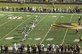 Watch Sarah Fuller Handle Kickoff Become First Woman To Play In Sec Football Game Video Draftkings Nation