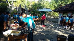 Acara jelajah lingkungan akan diadakan pada hari kami siswa kelas vi mengucapkan terima kasih kepada semua warga sekolah. Ujian Praktek Memasak Siswa Kelas Vi Di Sdn 3 Tulamben Selamat Made