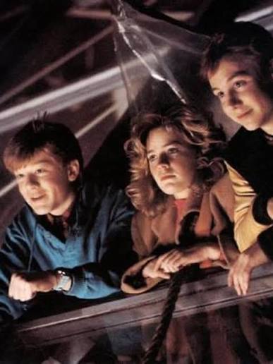 Adventures in Babysitting “DON'T FUCK WITH THE BABYSITTER!” This is one of  my favourite movies from the 80s!! Anyone else love this movie? Adventures  in Babysitting (also known as A Night on