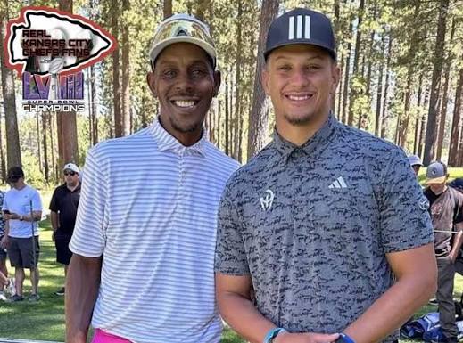 Patrick Mahomes With His Dad Pat Mahomes Sr♥️💛