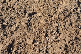 Beaver compost organic lawn dressing is specially blended to our precise specification from finely sieved organic compost and fine turf silica sand. Organic Topdressing Parklea Sand And Soil