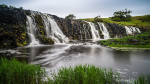 Hopkins falls is an 11m waterfall that can also have a width of 90m proclaimed to be the widest in australia located near warrnambool by the great ocean road. 7 Best Hopkins Falls Images Stock Photos Vectors Adobe Stock