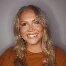 Candace Mcconnell's Instagram, Twitter & Facebook