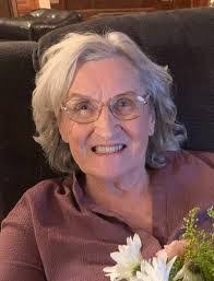 Dee Jane's Instagram, Twitter & Facebook