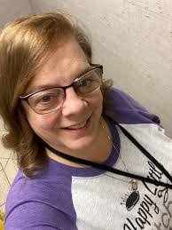 Lynda Stout's Instagram, Twitter & Facebook