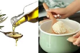 Minyak zaitun kaya akan vitamin e. Iseng Iseng Menambahkan Dua Sendok Minyak Zaitun Saat Masak Nasi Ibu Rumah Tangga Ini Terkejut Saat Nasi Sudah Matang Semua Halaman Sajian Sedap