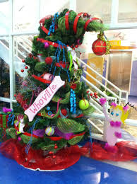 Whoville Christmas Tree Grinch Christmas Tree Christmas Tree Decorations Diy Whoville Christmas