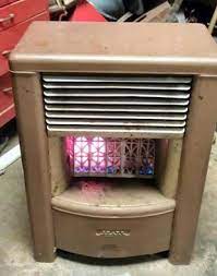 Gas Heaters This Is All We Had Growing Up Or The Floor Space Heaters They Worked Pretty Good Kind Of Miss Gas Heater Vintage Appliances Vintage Memory