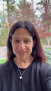 Allison Kates's Instagram, Twitter & Facebook