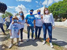 El clavadista buscará ser candidato del iii distrito del partido acción nacional en mérida. Con Volanteo Cecilia Patron Y Rommel Pacheco Inician Campana Noticias De Yucatan