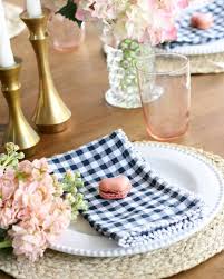 Last Minute Little Table Setting For This Valentine Inspired Weekend Using My Favorite Pieces Gingham Napkins Valentines Treats Easy Valentines Day Tablescapes