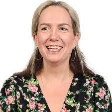 Lenora Chastain's Instagram, Twitter & Facebook